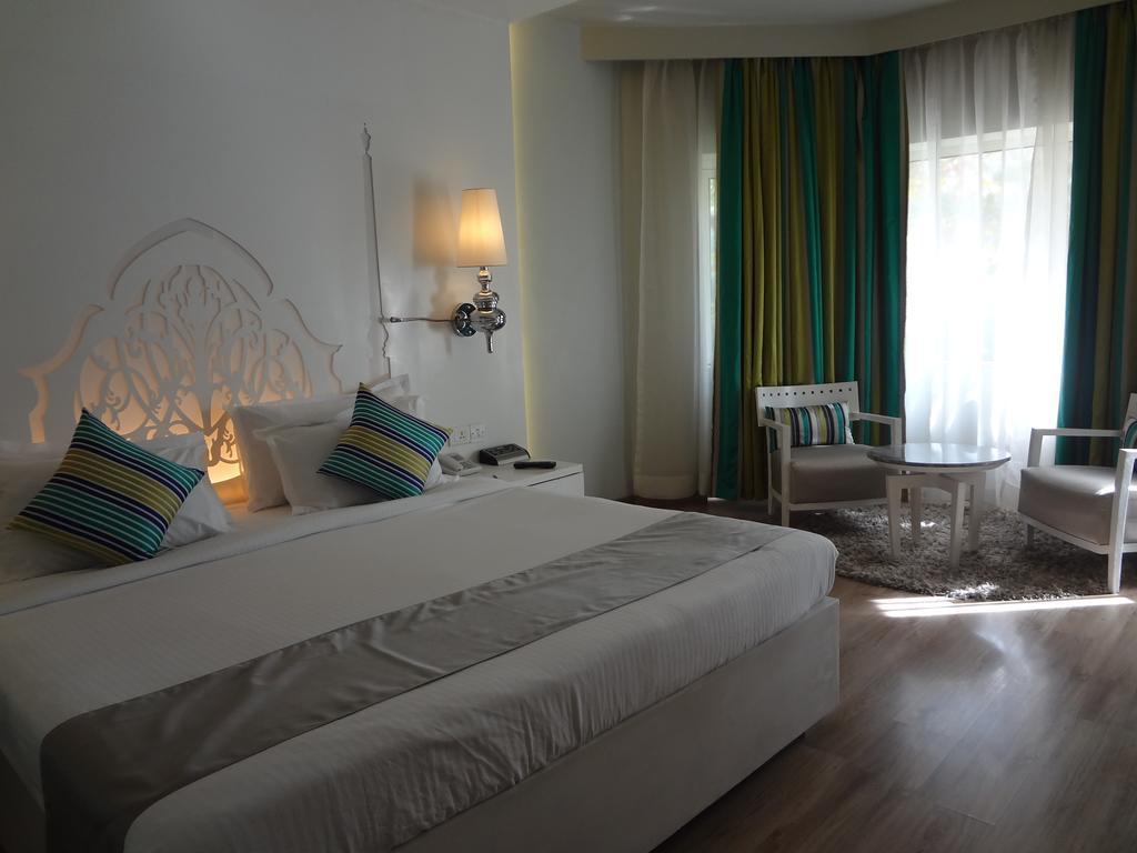 Hotel Sea Princess Mumbai Bagian luar foto