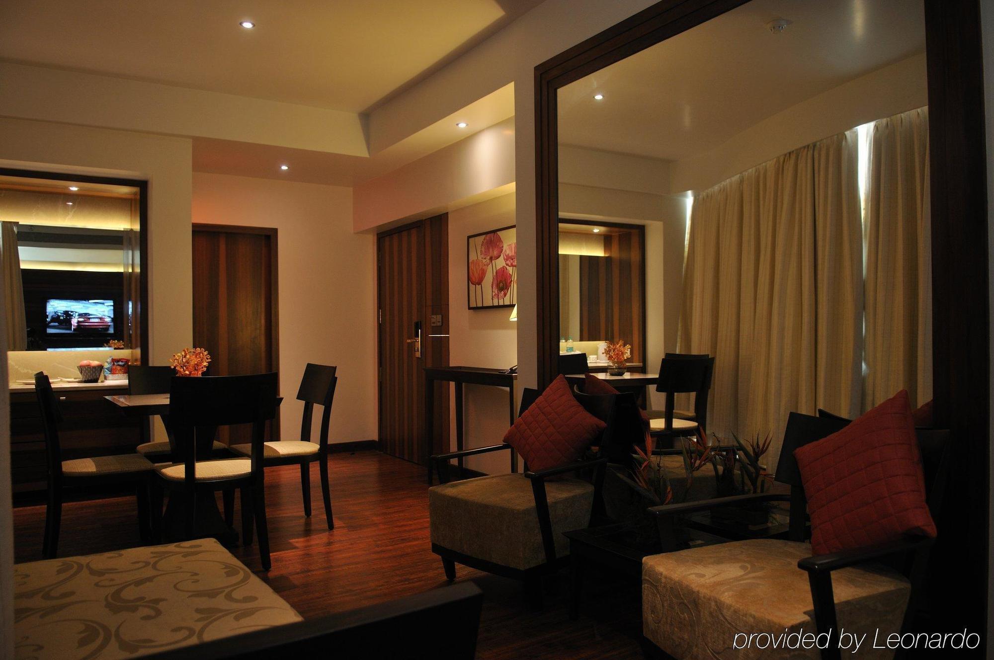 Hotel Sea Princess Mumbai Ruang foto