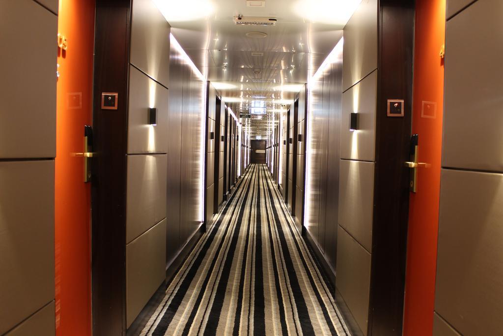 Hotel Sea Princess Mumbai Bagian luar foto