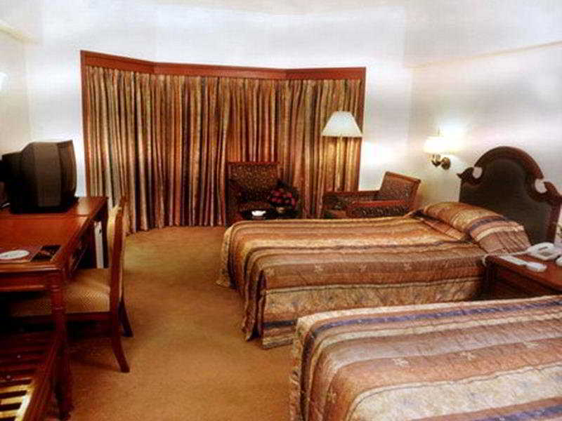 Hotel Sea Princess Mumbai Bagian luar foto