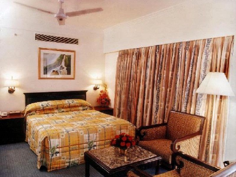 Hotel Sea Princess Mumbai Bagian luar foto